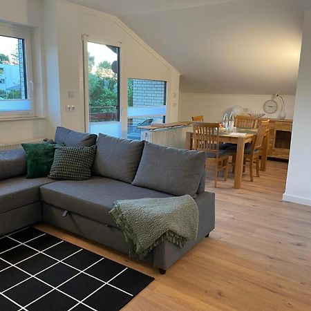 --Renoviert-- Ruhige 1-Zimmer Einliegerwohnung Mit Kueche Und Bad In Grossburgwedel Exterior foto