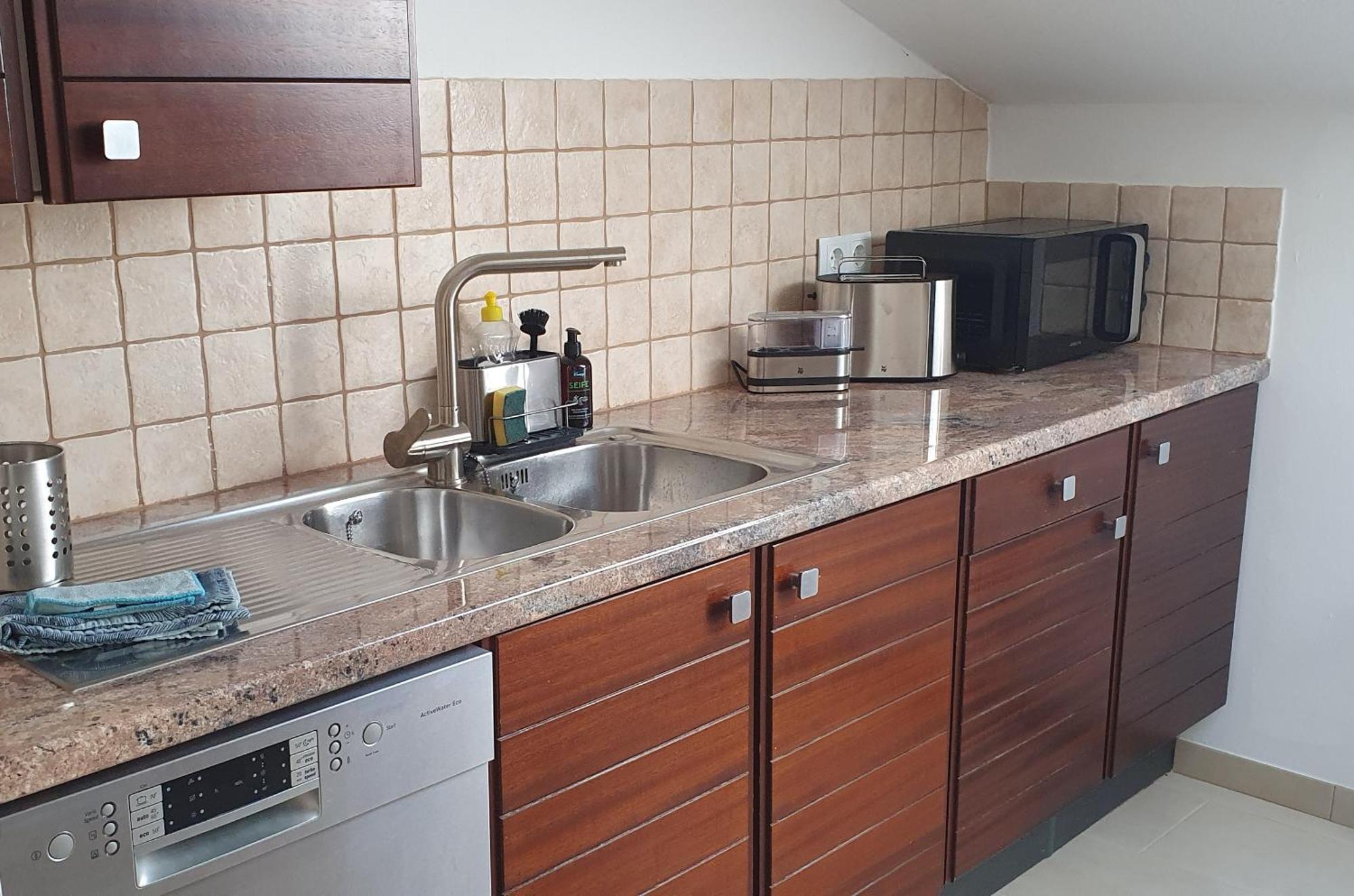 --Renoviert-- Ruhige 1-Zimmer Einliegerwohnung Mit Kueche Und Bad In Grossburgwedel Exterior foto